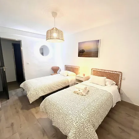 Junto Al Paseo Maritimo De Apartamento Altea